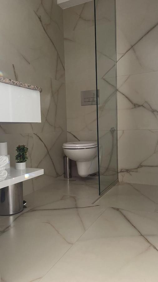 Hotel Ms Sarandë 외부 사진