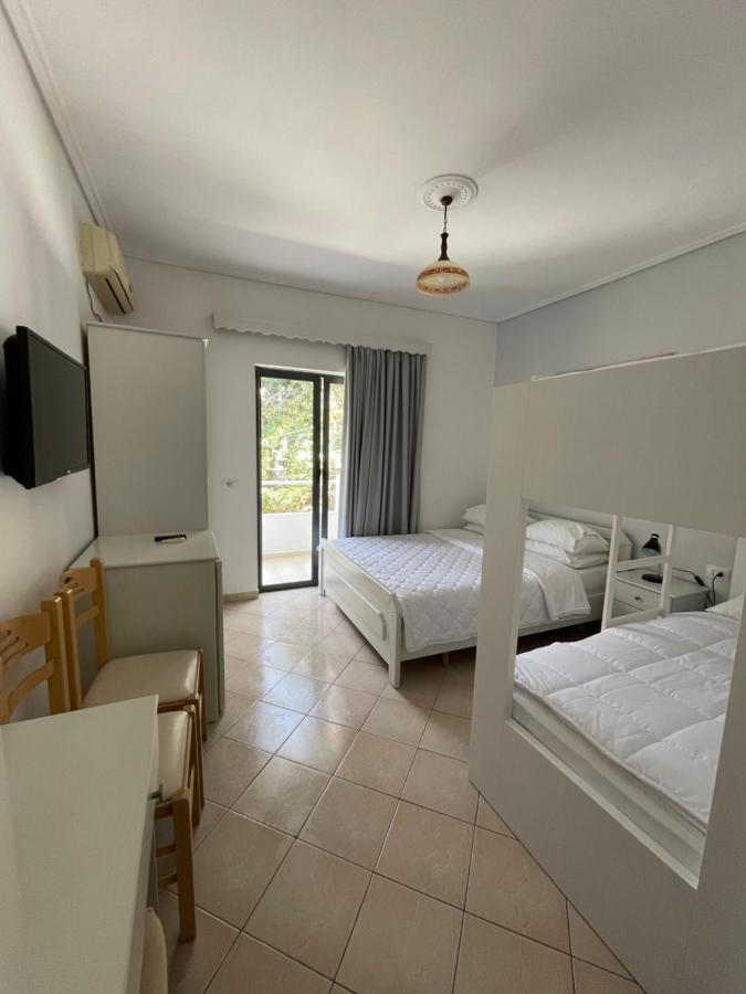 Hotel Ms Sarandë 외부 사진